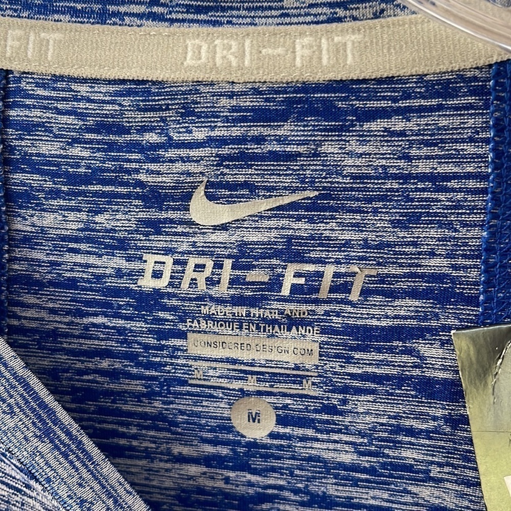 🆕 NIKE DriFit Shirt Size M - Picture 4 of 4